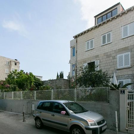 Yellow Room Guesthouse Ντουμπρόβνικ Εξωτερικό φωτογραφία