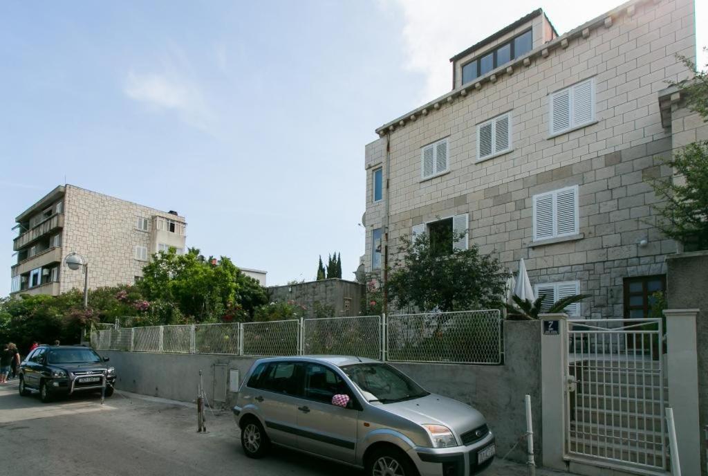 Yellow Room Guesthouse Ντουμπρόβνικ Εξωτερικό φωτογραφία